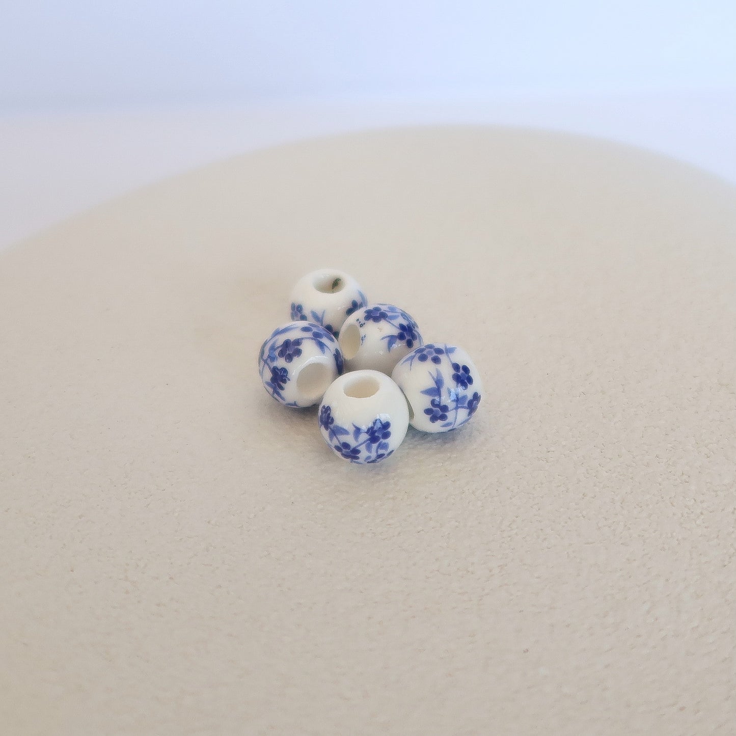 Porzellan Perle mit Blümchen