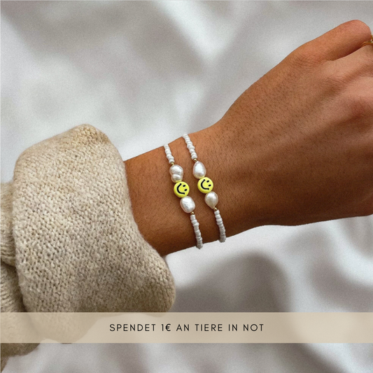 Armband mit Smiley und Süßwasserperlen